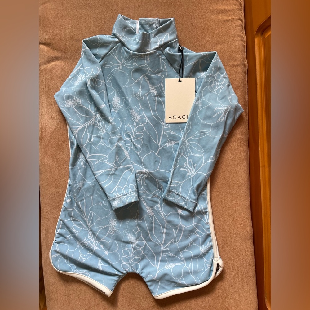 BNWT Acacia Manu Kids in Mo’orea size P